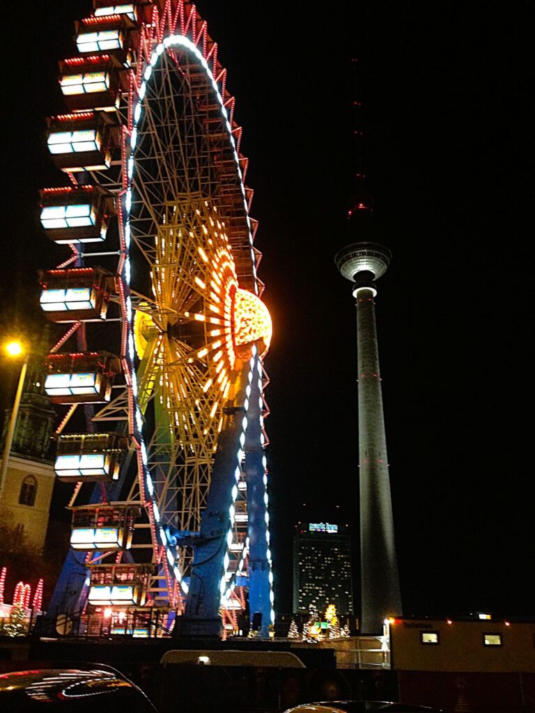 ярмарок біля Червоної ратуші