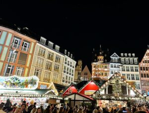 Детальніше про статтю Різдвяні ярмарки Німеччини – топ 5 найкрасивіших ярмарків